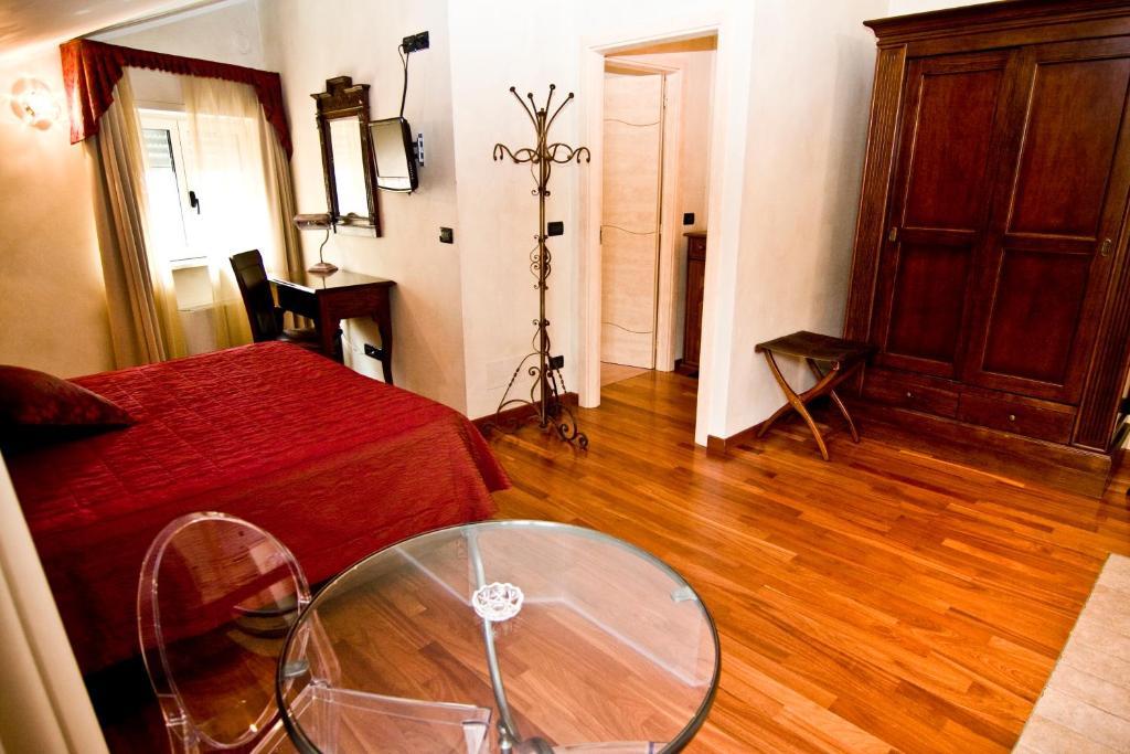 Hotel Regina Pinerolo Quarto foto